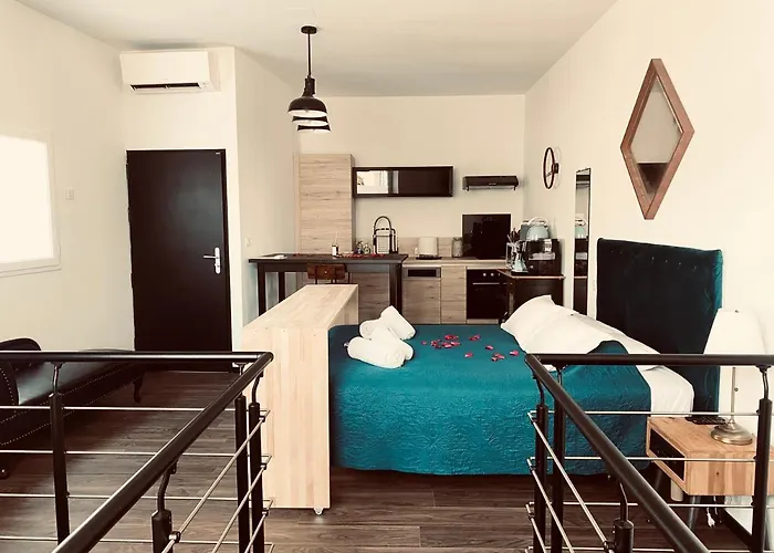 Mieuxqualhotel Jacuzzi Privatif La Retro بوردو