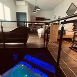 Mieuxqualhotel Jacuzzi Privatif La Retro 4*