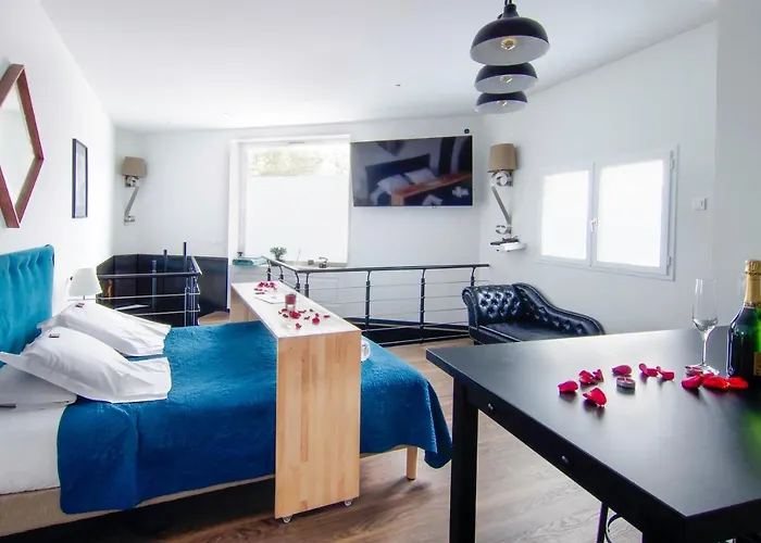 Apartamento Mieuxqualhotel Jacuzzi Privatif La Retro Bordéus